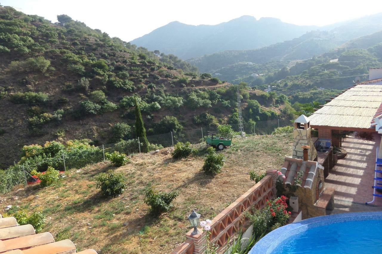 Villa Cortijo Luque à Nerja Extérieur photo