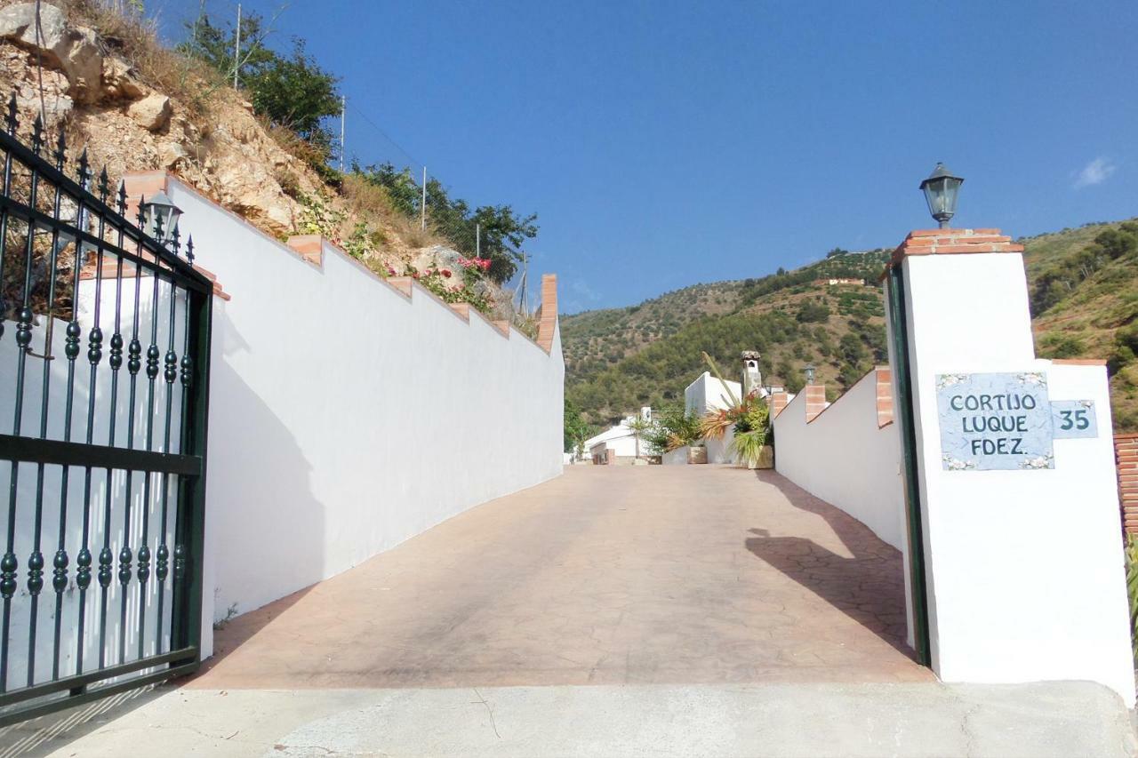 Villa Cortijo Luque à Nerja Extérieur photo
